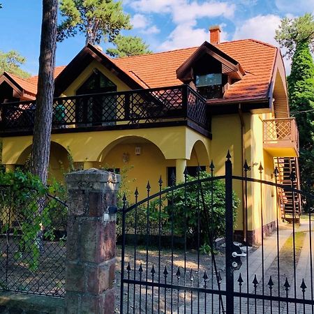 Villa B96 Шіофок Екстер'єр фото